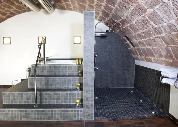 Schlosshotel Bergzaberner Hof