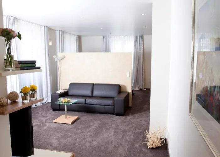 Schlosshotel Bergzaberner Hof